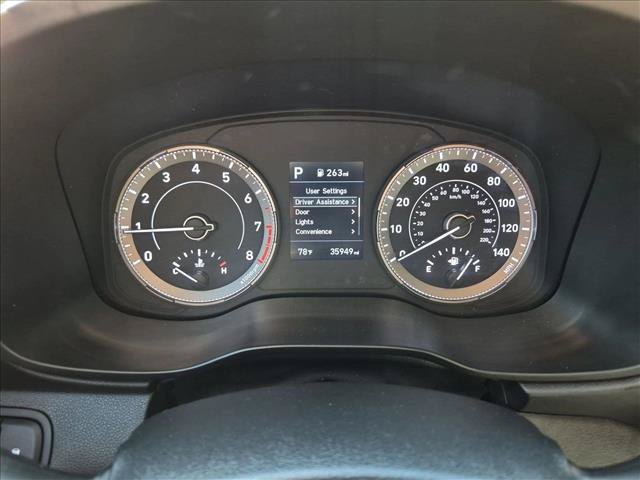 Used 2022 Hyundai Venue Limited FWD image 11
