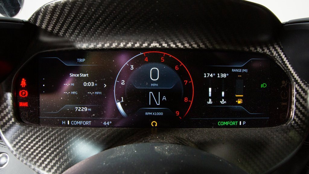 Used 2024 McLaren 750S Spider image 15
