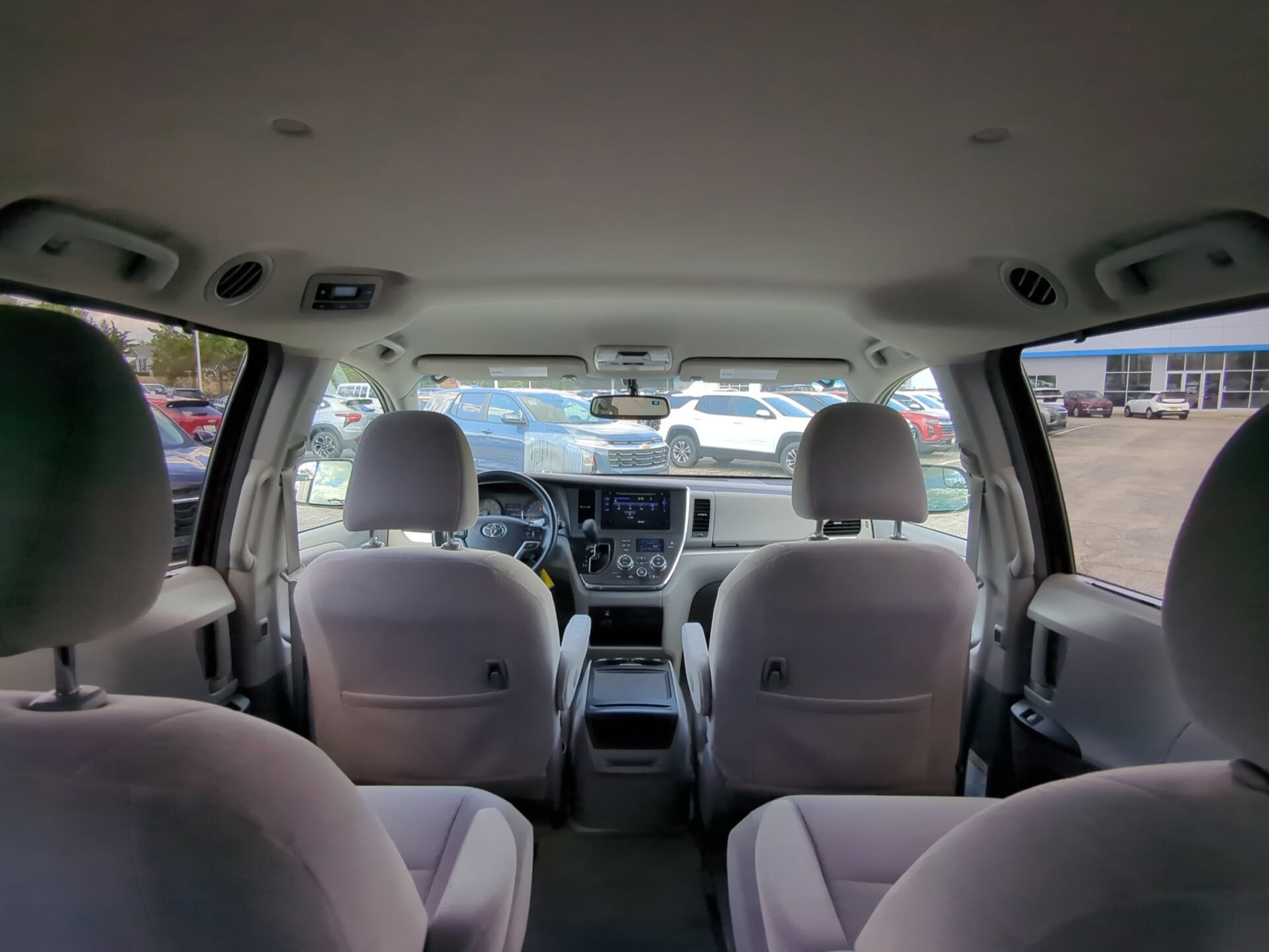 Used 2017 Toyota Sienna LE AWD/4WD image 13