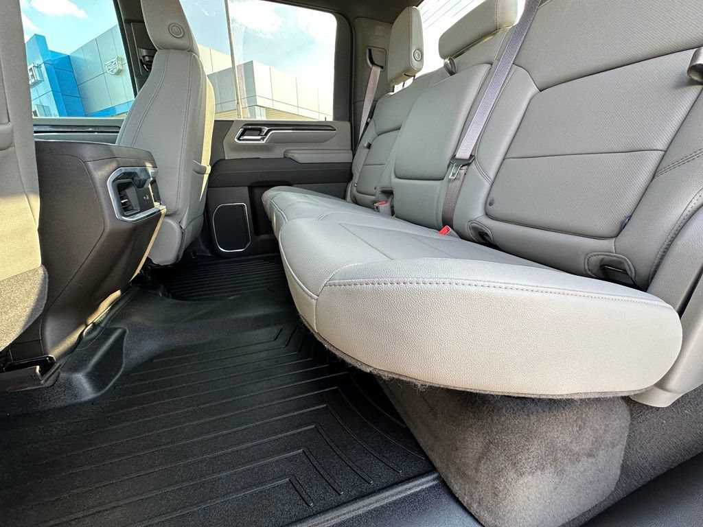 Used 2024 Chevrolet Silverado 2500 LTZ w/ LTZ Convenience Package AWD/4WD image 28