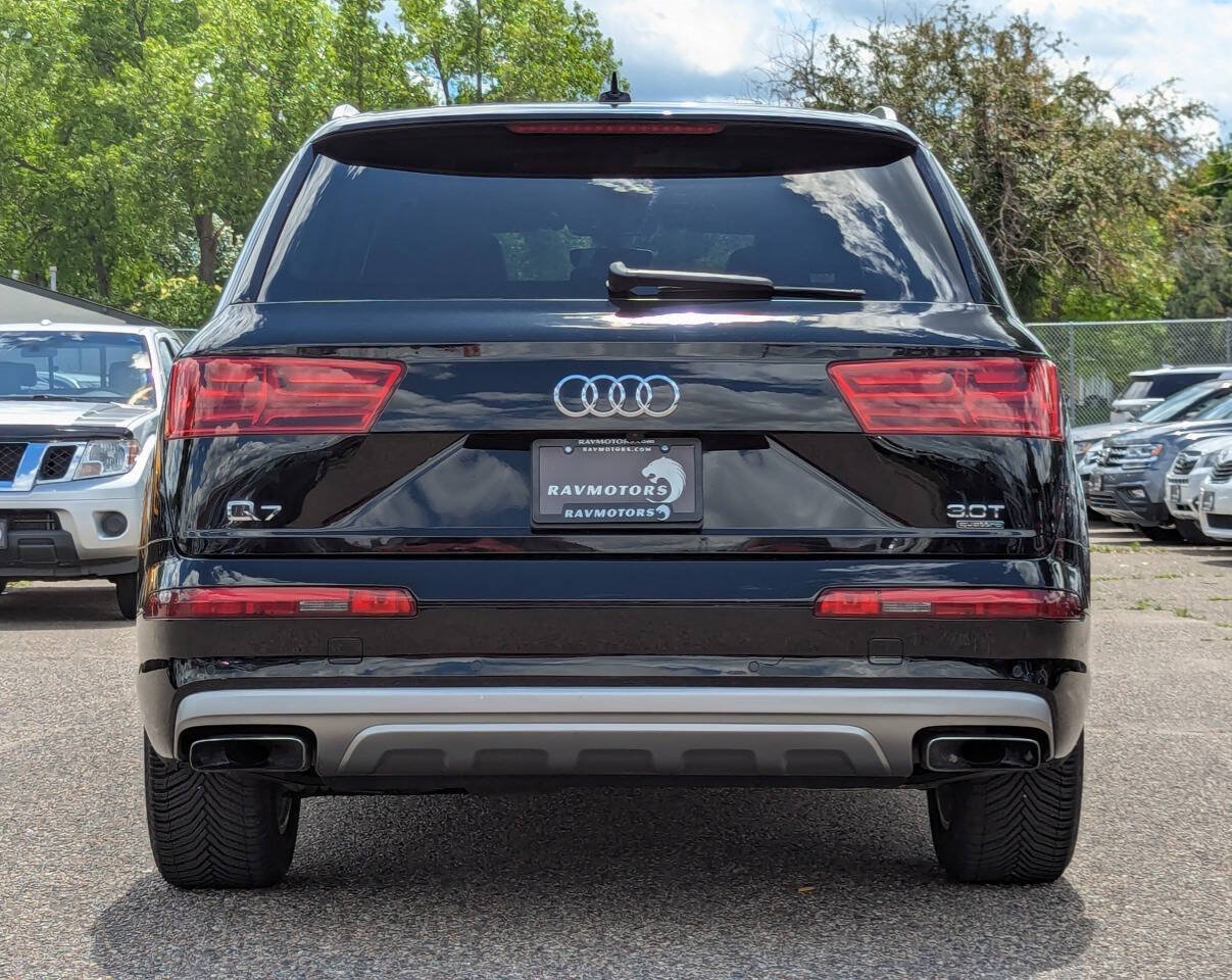 Used 2017 Audi Q7 3.0T Premium AWD/4WD image 10