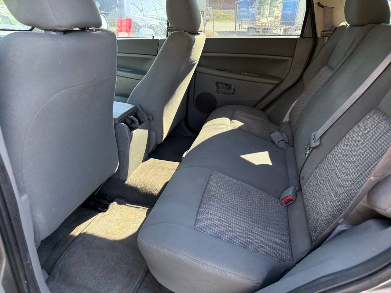 Used 2007 Jeep Grand Cherokee Laredo AWD/4WD image 19
