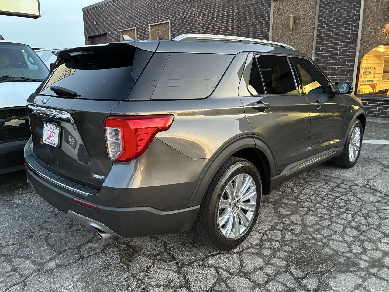 Used 2020 Ford Explorer Limited image 5