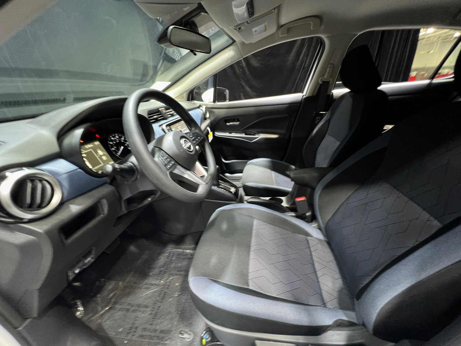 New 2025 Nissan Versa SV w/ Trunk Package image 32