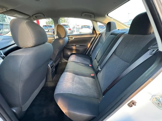 Used 2015 Nissan Sentra SV FWD image 27