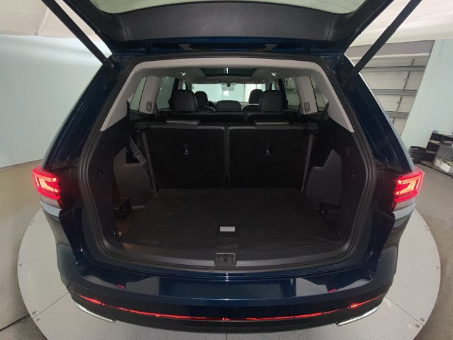 Used 2023 Volkswagen Atlas SE w/ Panoramic Sunroof Package AWD/4WD image 24