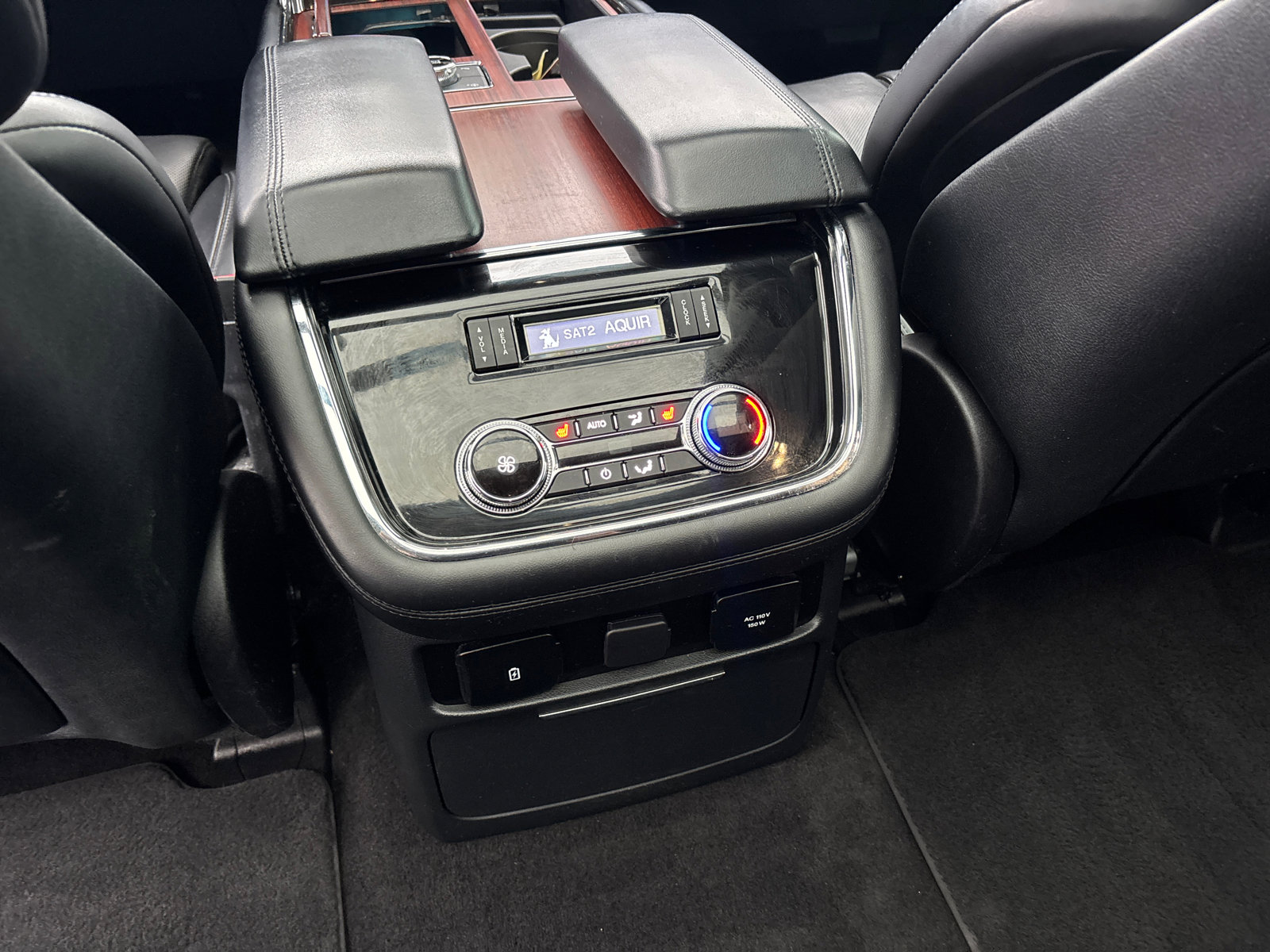 Used 2020 Lincoln Navigator Reserve w/ Equipment Group 208A Reserve image 32