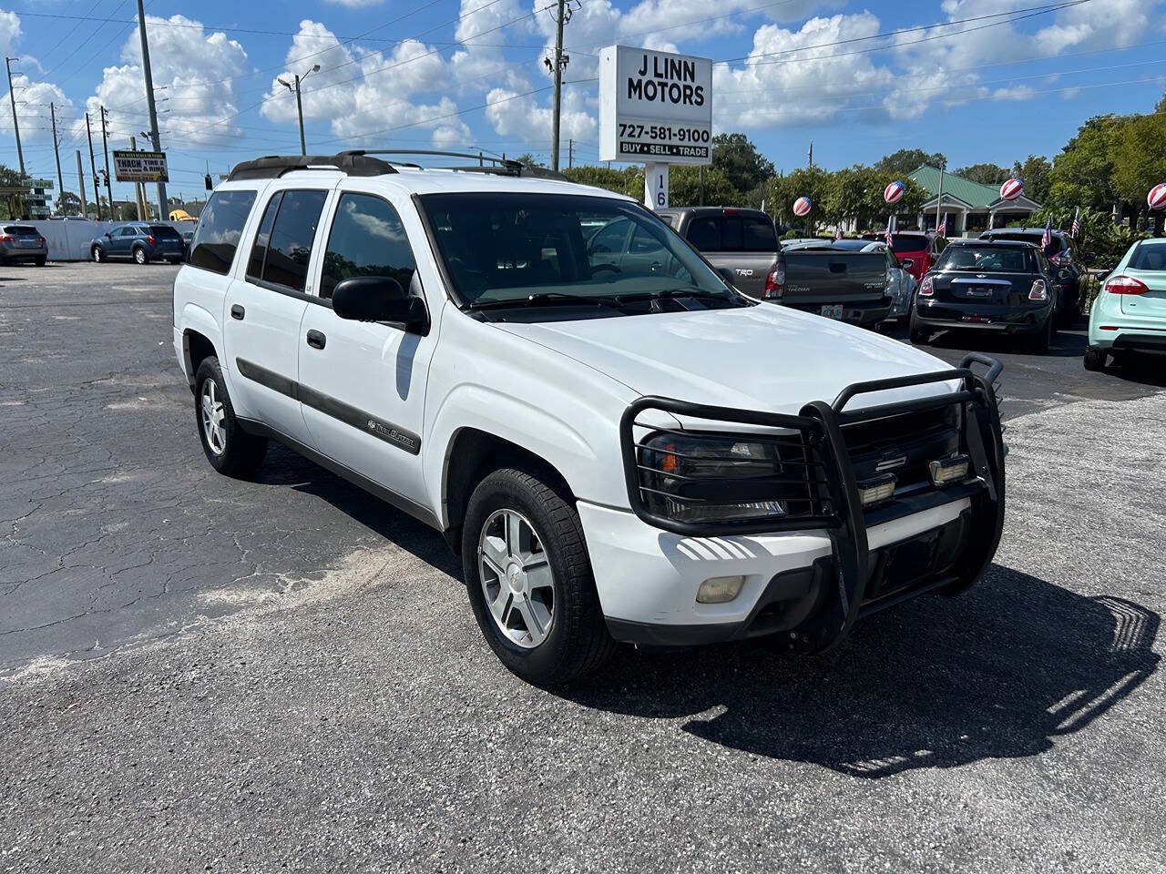 Used 2004 Chevrolet TrailBlazer 4WD w/ LS Preferred Equipment Group image 2