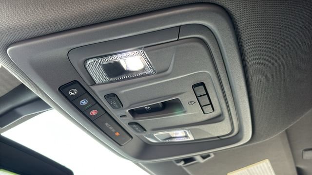 Used 2022 Chevrolet Silverado 2500 LTZ w/ LTZ Plus Package AWD/4WD image 21