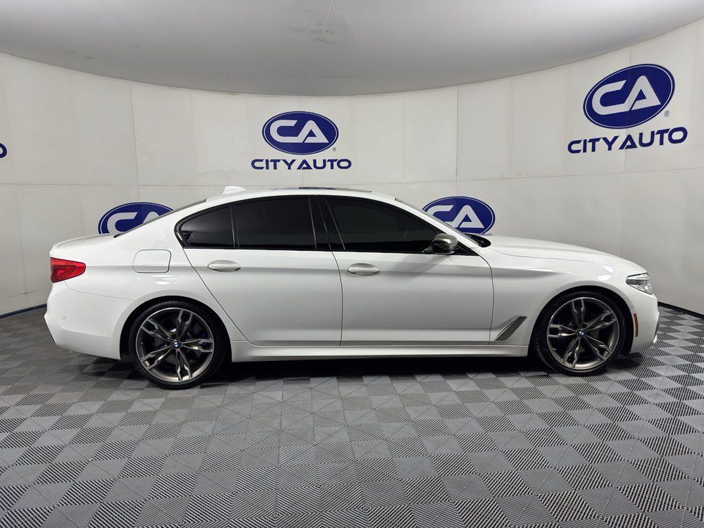 Used 2020 BMW M550i xDrive w/ Executive Package image 2