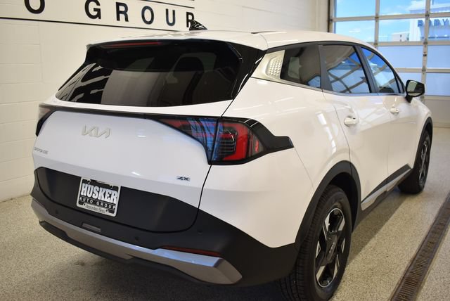 Used 2026 Kia Sportage LX AWD/4WD image 4