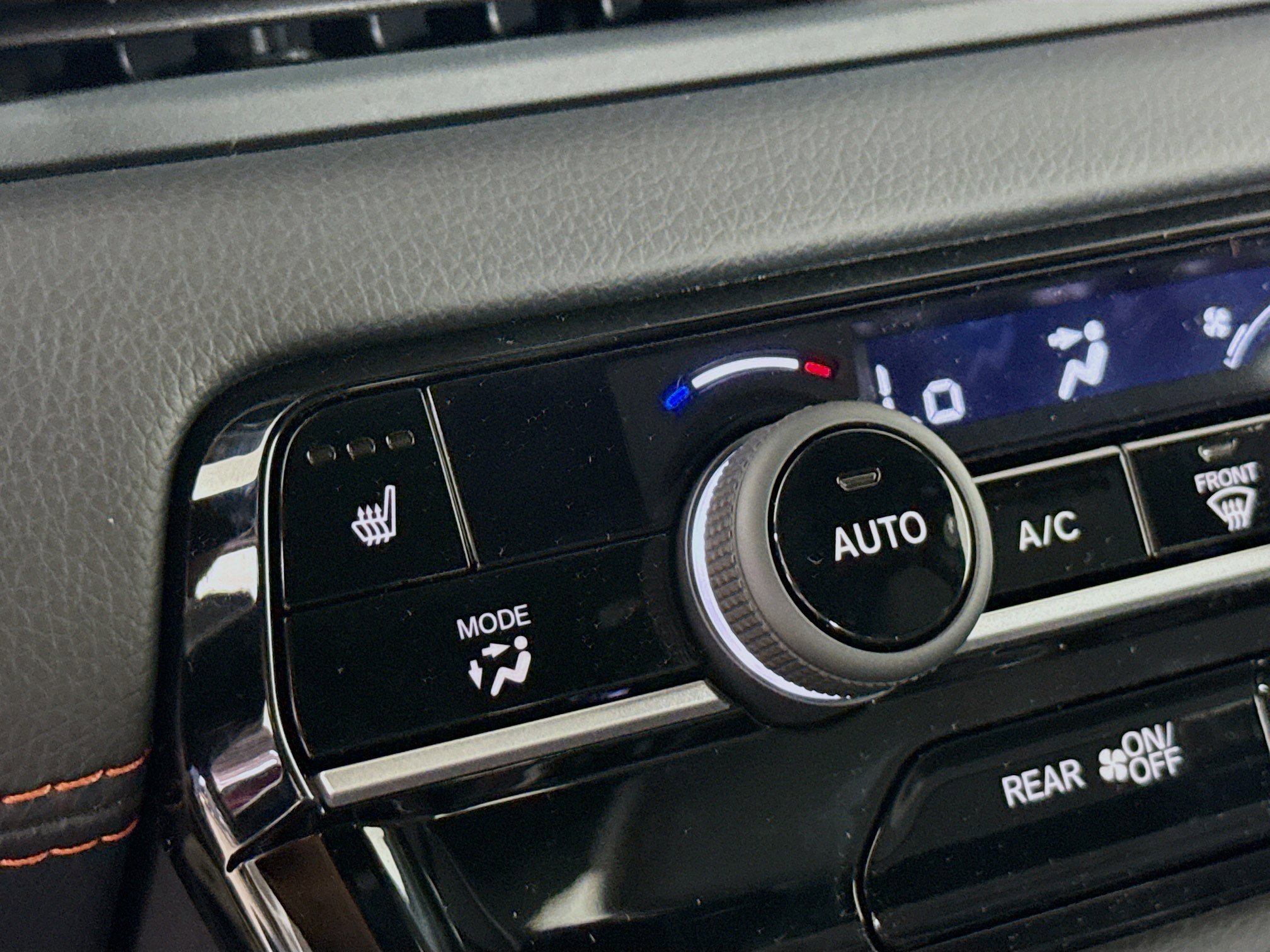 New 2026 Honda Pilot Sport image 25