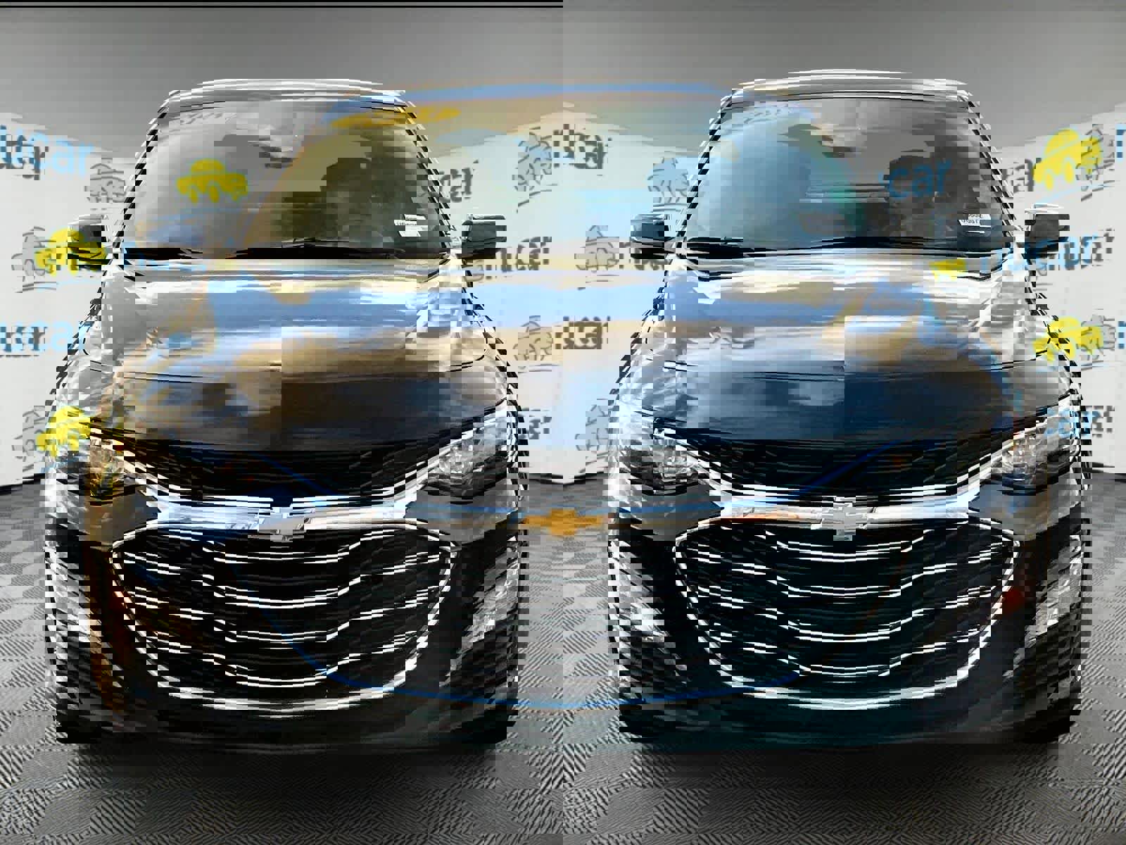 Used 2023 Chevrolet Malibu LT image 2