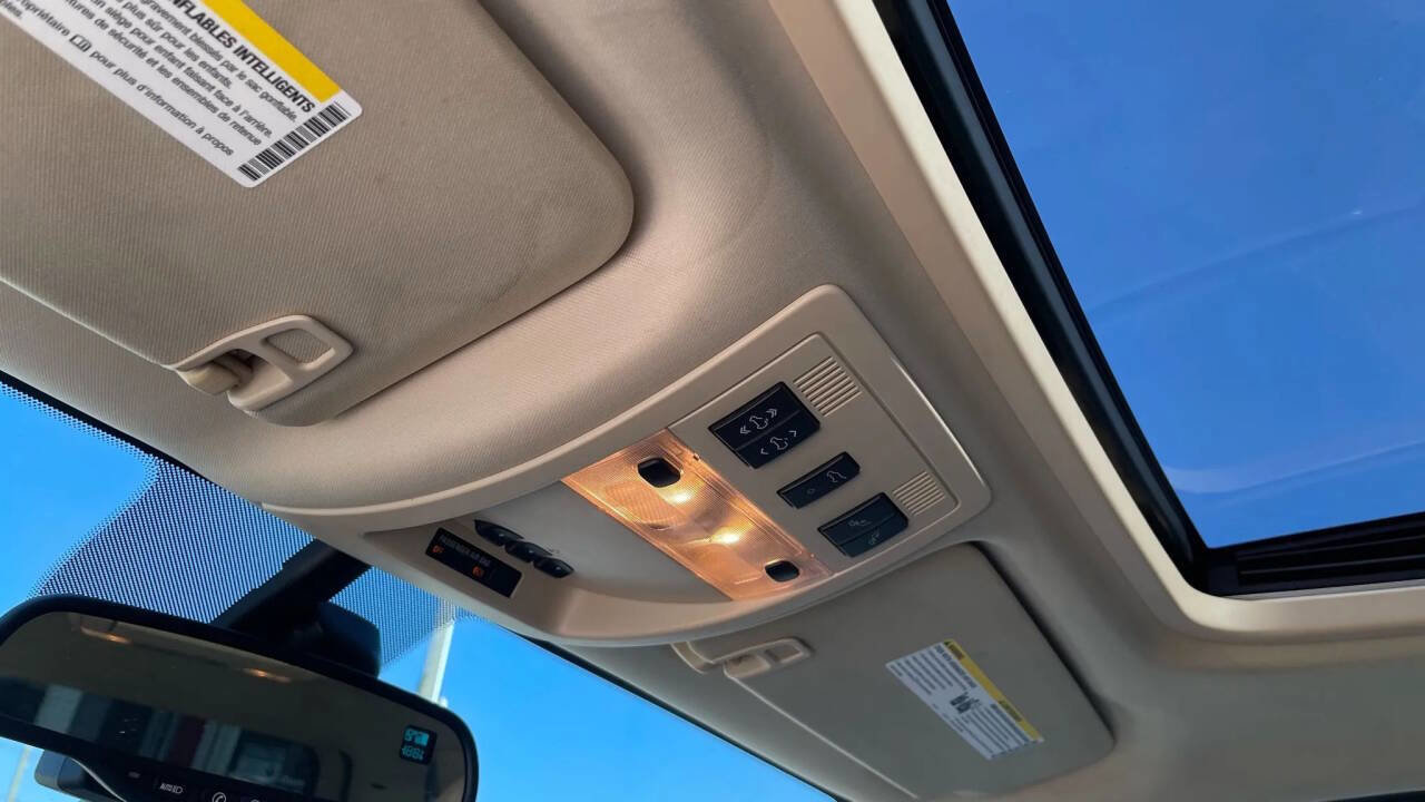 Used 2007 Cadillac Escalade AWD w/ Information Package image 29