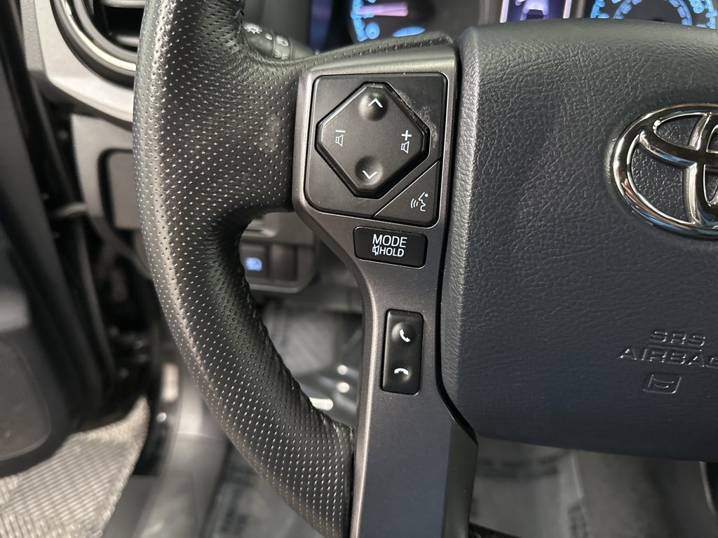 Used 2019 Toyota Tacoma TRD Sport image 17