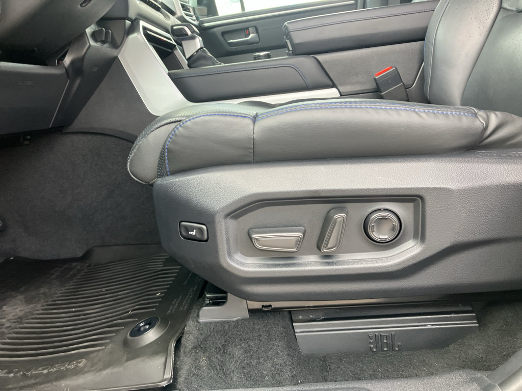 Used 2025 Toyota Tundra Platinum AWD/4WD image 17