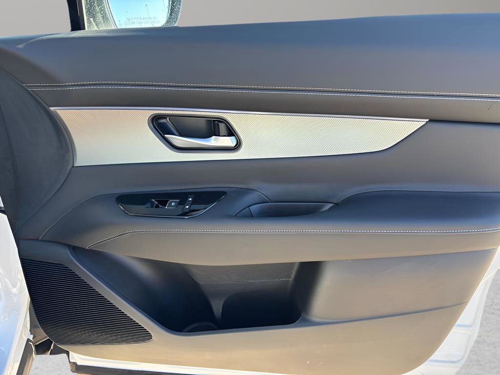 Certified 2025 Nissan Murano SL image 23