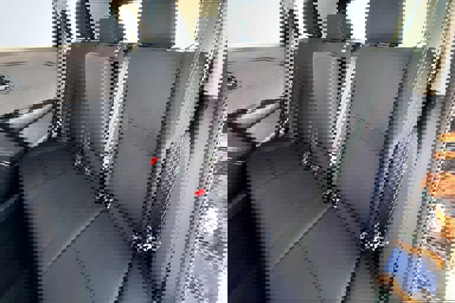 Used 2023 Nissan Rogue S image 13