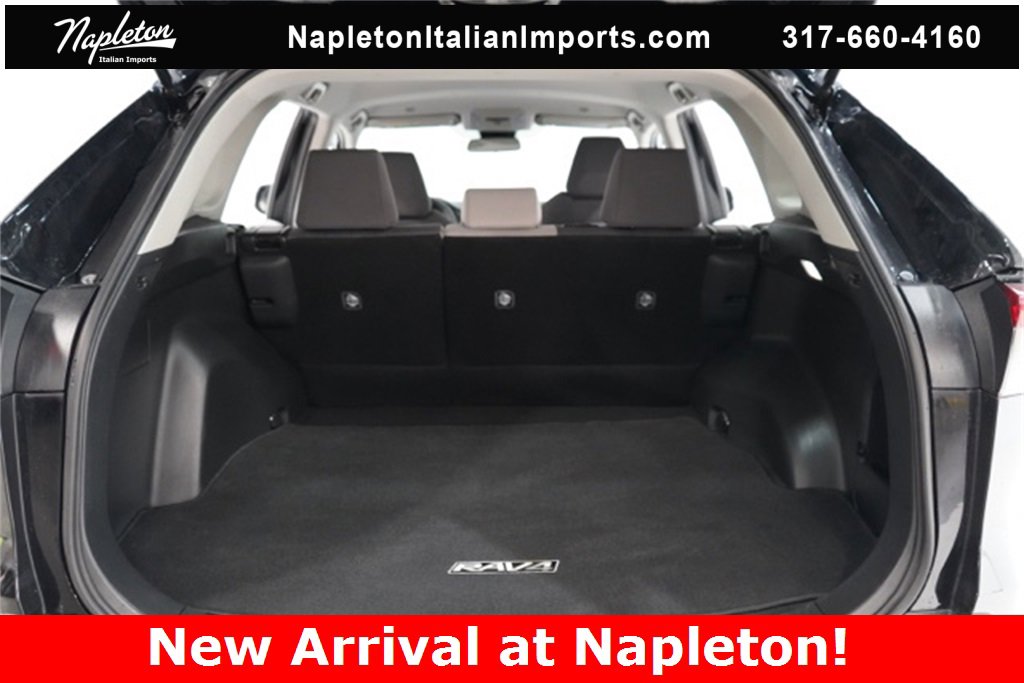 Used 2024 Toyota RAV4 XLE image 31