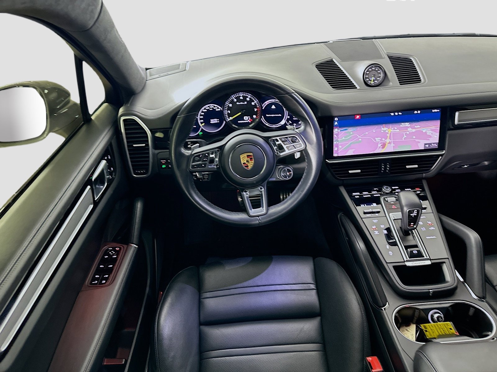 Certified 2020 Porsche Cayenne Turbo S AWD/4WD image 29