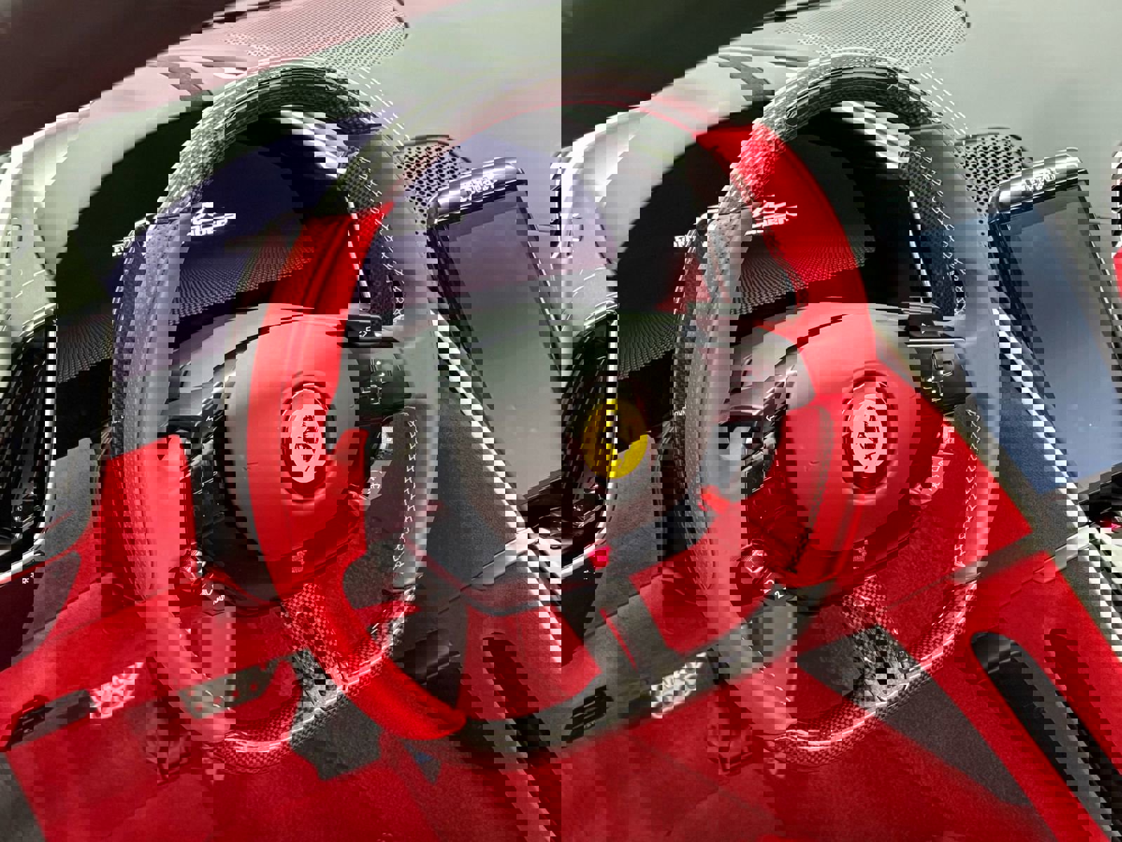 Used 2025 Ferrari Roma Spider image 21