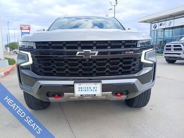 Used 2023 Chevrolet Suburban Z71 w/ Luxury Package image 2