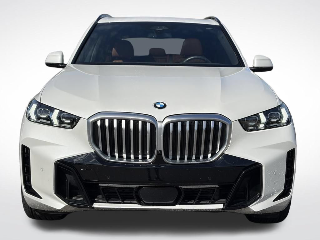 Used 2024 BMW X5 xDrive40i w/ Executive Package AWD/4WD image 3