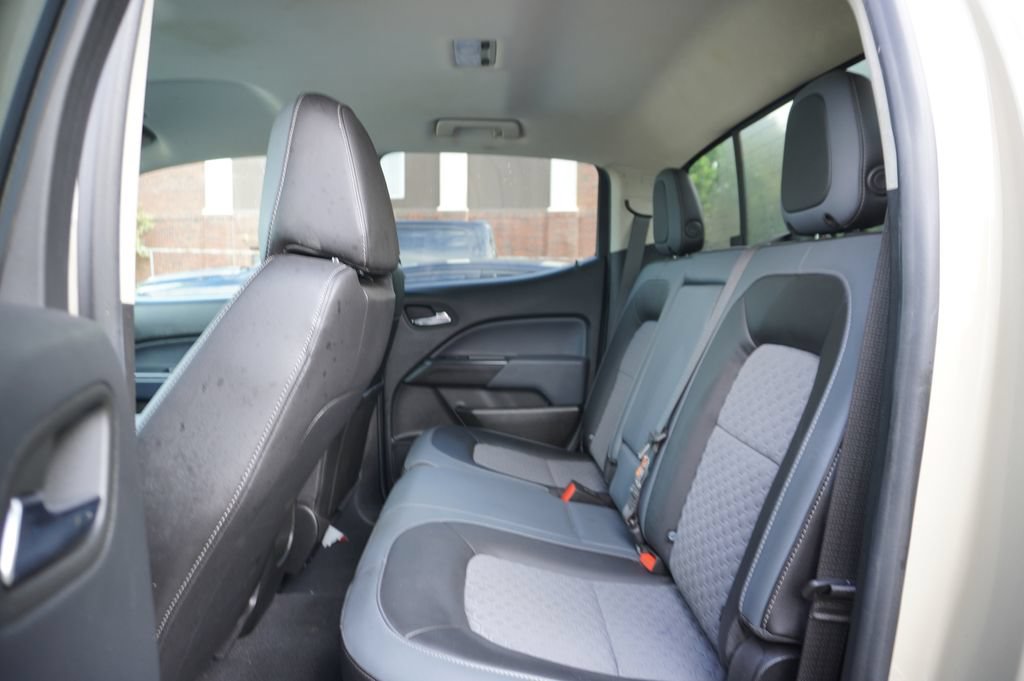 Used 2022 Chevrolet Colorado Z71 AWD/4WD image 4