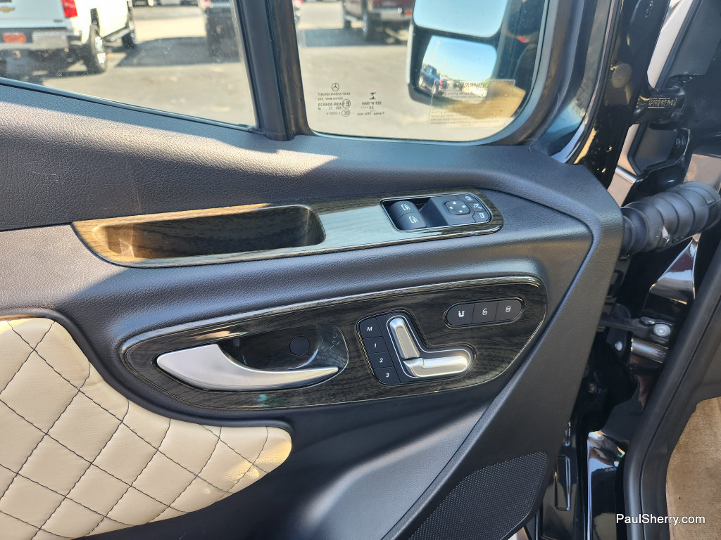 Used 2020 Mercedes-Benz Sprinter 2500 image 28