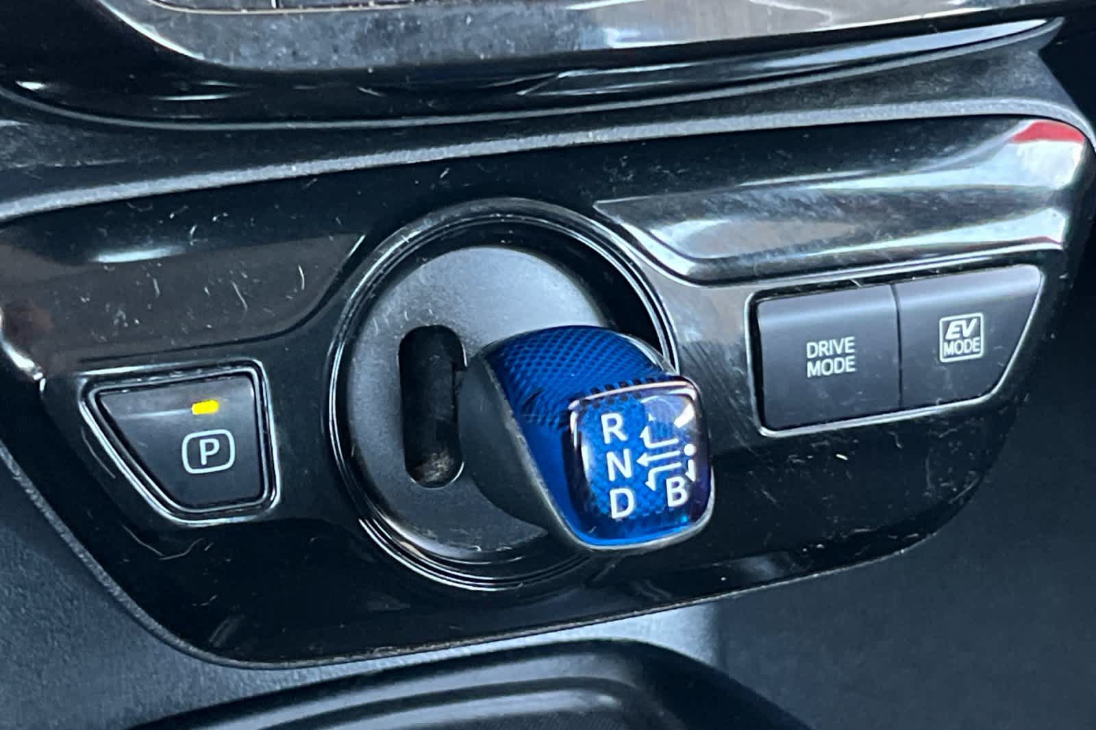 Used 2021 Toyota Prius LE FWD image 22