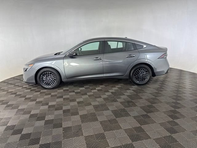 Certified 2026 Nissan Sentra SV w/ SV Convenience Package FWD image 8