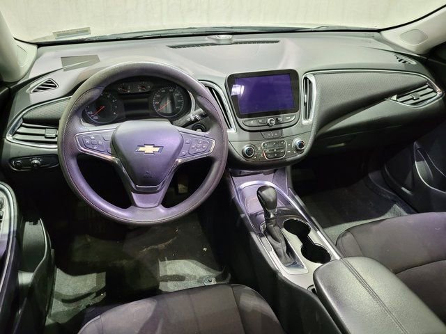 Used 2021 Chevrolet Malibu LT image 4