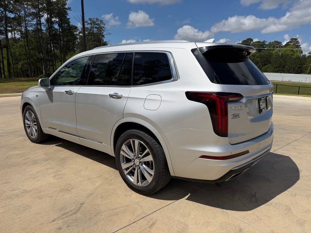 Used 2020 Cadillac XT6 Premium Luxury image 3