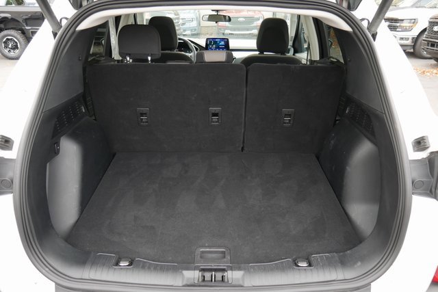 Used 2022 Ford Escape SE w/ SE Sport Appearance Package image 11