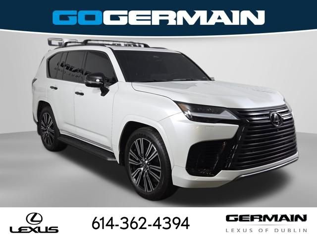 Used 2025 Lexus LX 600 4WD w/ Appearance Package image 4