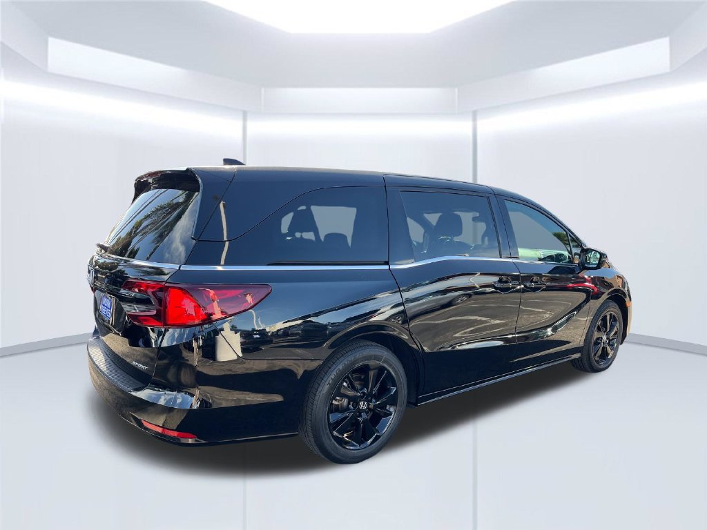 Used 2024 Honda Odyssey Sport image 5