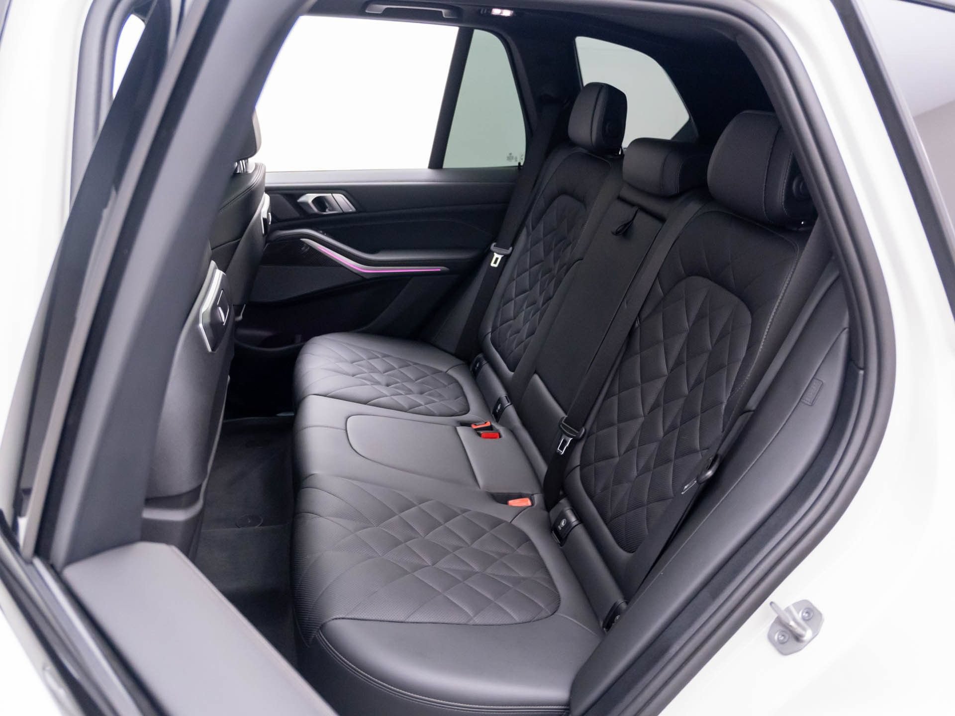 Used 2024 BMW X5 M60i w/ Climate Comfort Package AWD/4WD image 16