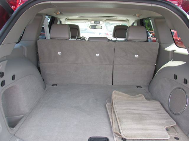 Used 2013 Jeep Grand Cherokee Laredo AWD/4WD image 7