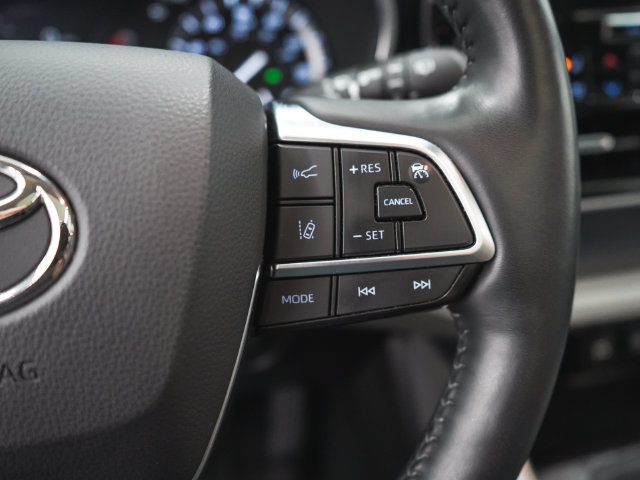 Used 2021 Toyota Highlander Platinum AWD/4WD image 25