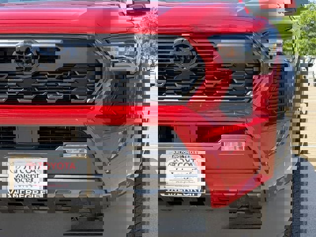 Certified 2025 Toyota Tacoma TRD Off-Road image 9