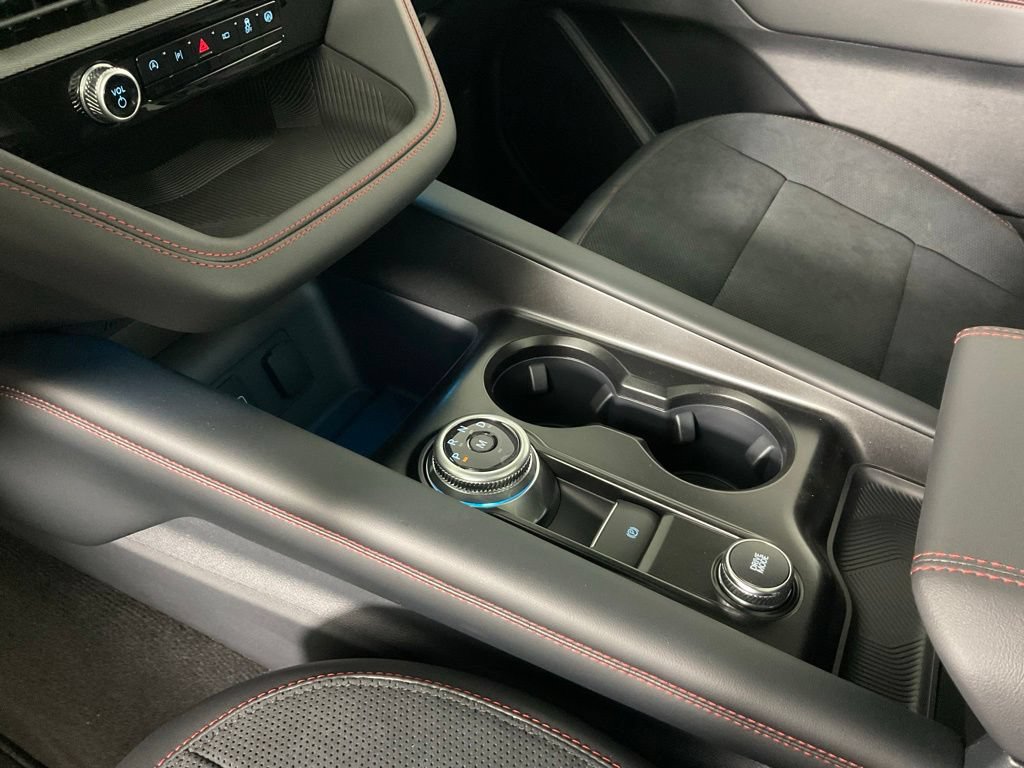 New 2026 Ford Explorer Active w/ Active Comfort Package RWD image 18