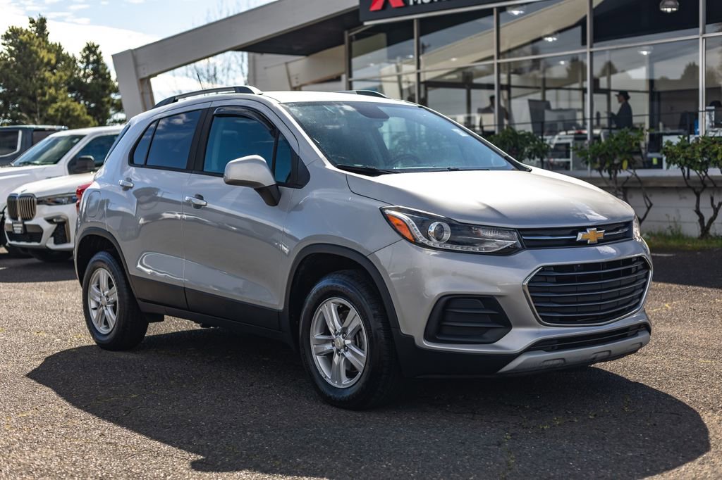 Used 2022 Chevrolet Trax LT w/ Driver Confidence Package AWD/4WD image 8