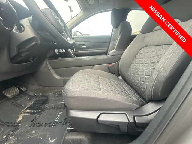 Certified 2025 Nissan Kicks SV w/ Illumination Package AWD/4WD image 12