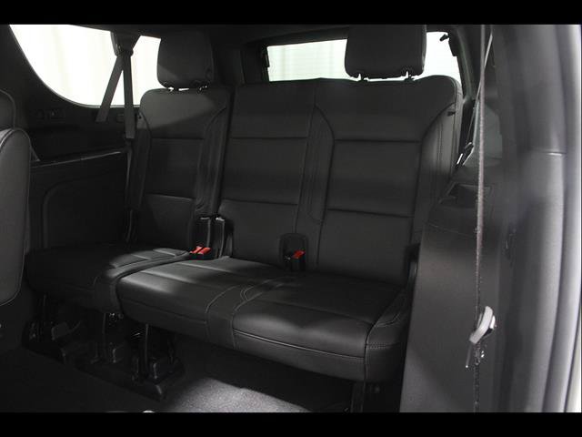 Used 2026 Chevrolet Suburban Z71 w/ Comfort Package AWD/4WD image 21