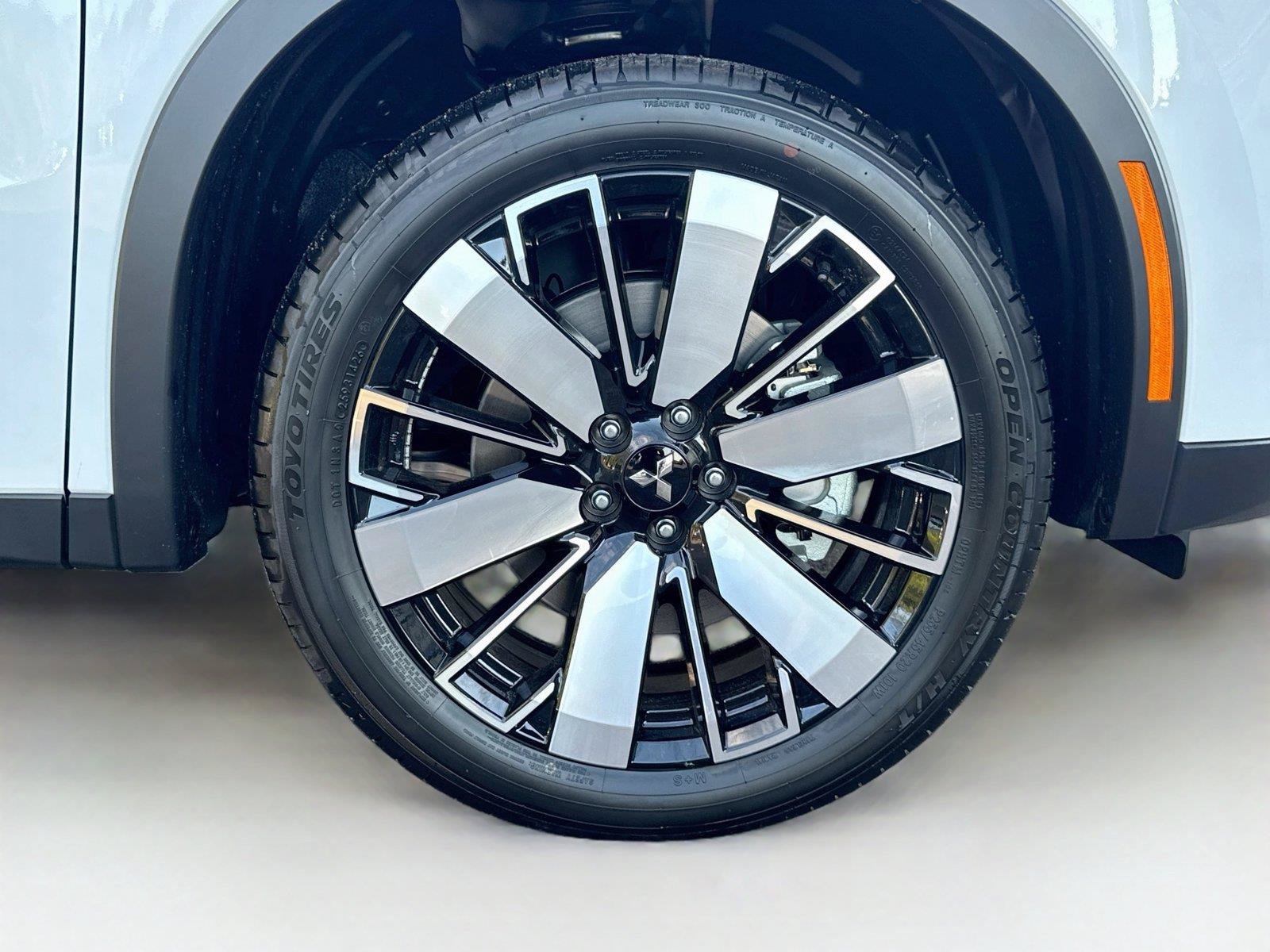 New 2026 Mitsubishi Outlander SE FWD image 35