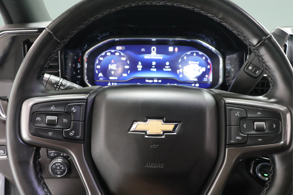 Used 2025 Chevrolet Silverado 2500 High Country AWD/4WD image 13