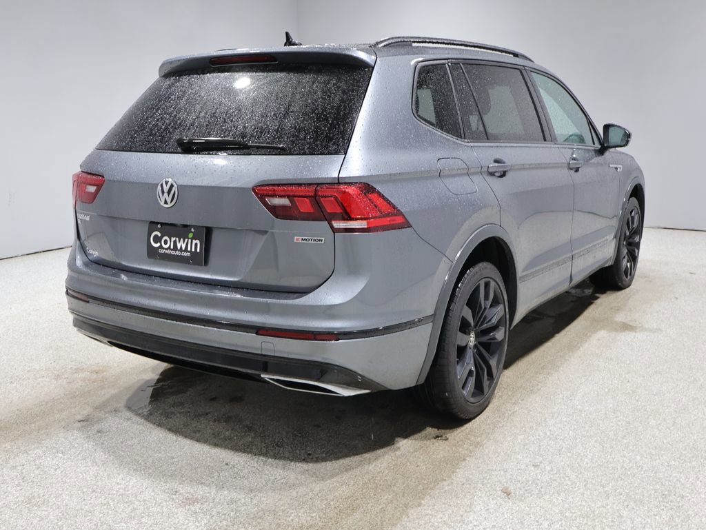 Used 2021 Volkswagen Tiguan SE R-Line image 2