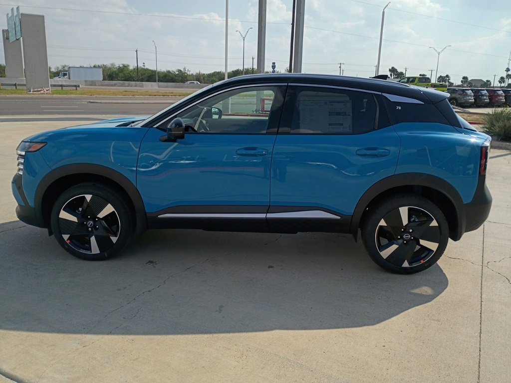 New 2026 Nissan Kicks SR image 3