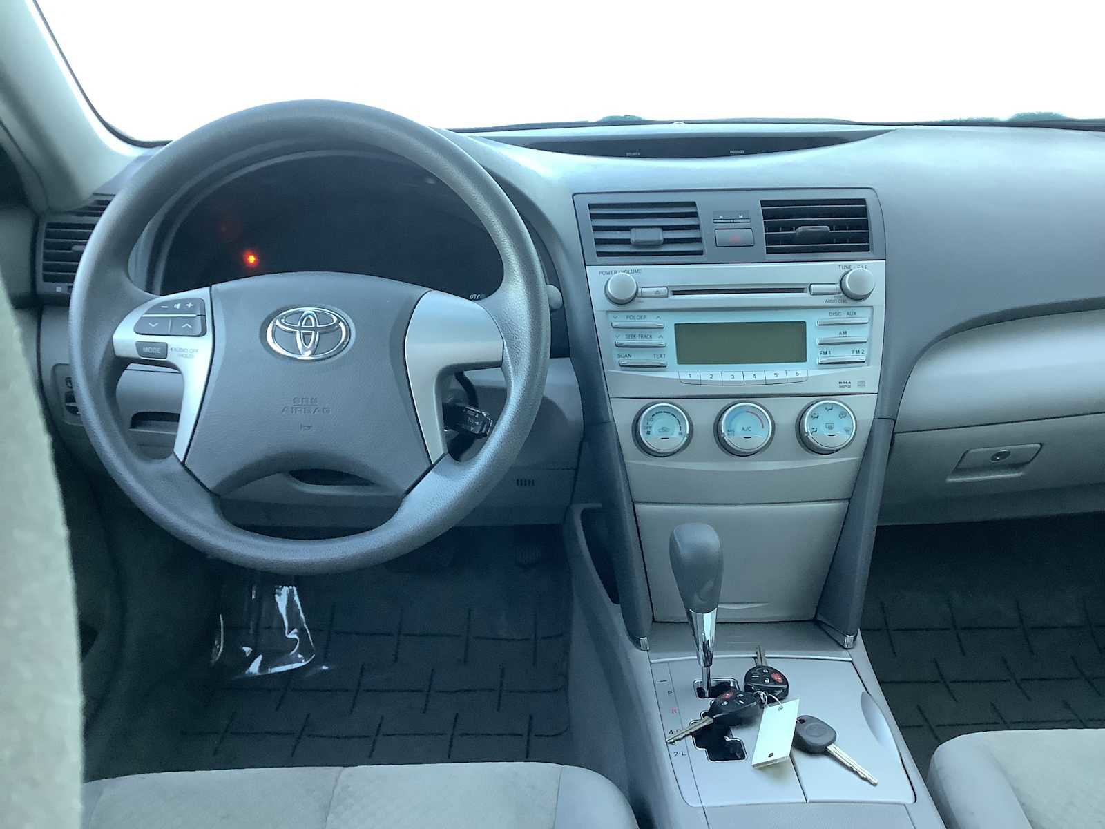 Used 2009 Toyota Camry LE image 10