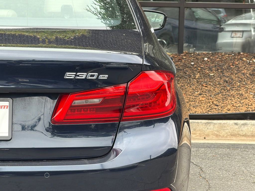Used 2019 BMW 530e w/ Convenience Package RWD image 16